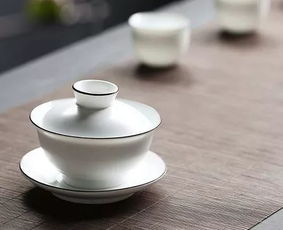 一套茶具的元素构成 不仅是工具 ，更是品茶之魂点睛之笔